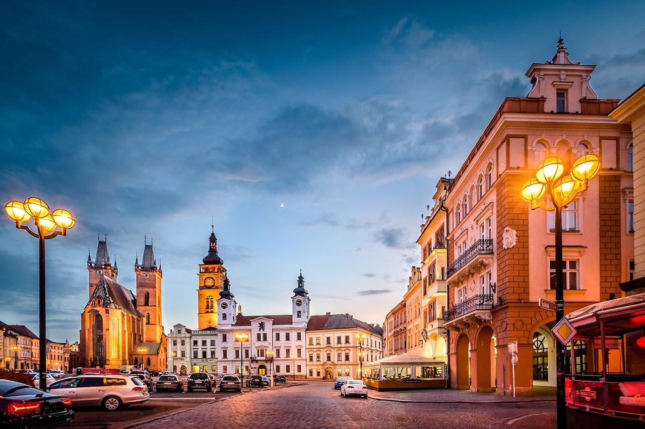 Unique Central Square Business Apt. Hradec Králové Exterior foto